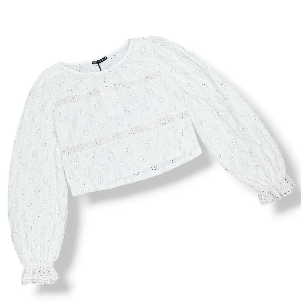 Zara Eyelet Balloon Sleeve Crop Top Shirt White Medium Cottagecore‎ Boho Country